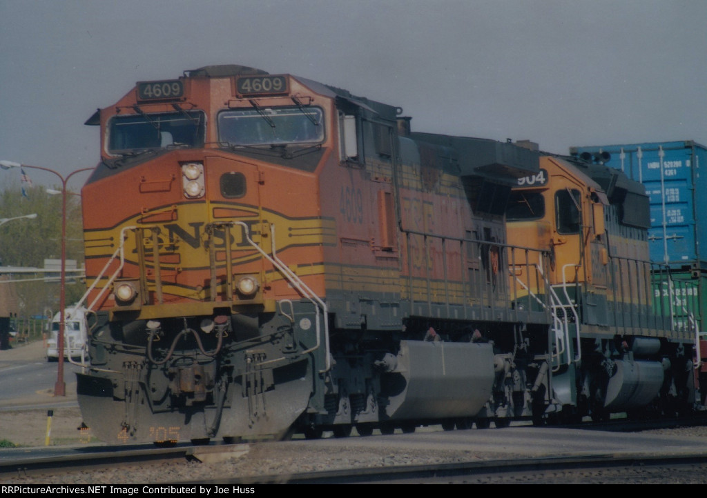 BNSF 4609 East